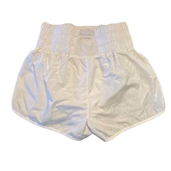 Free People Movement White Athleisure Shorts in a Womens Large - Picture 2 of 6